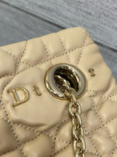 Load image into Gallery viewer, DR628 Dior Crunchy Small / HIGHEST QUALITY VERSION / 33 x 24 x 5 cm