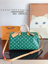 Load image into Gallery viewer, LB1081 Speedy P9 Bandoulière 40 / 15.7 x 10.2 x 9.1 inches