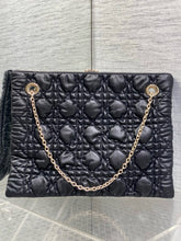 Load image into Gallery viewer, DR629 Dior Crunchy Large / HIGHEST QUALITY VERSION / 38 x 28.5 x 5 cm
