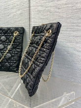Load image into Gallery viewer, DR629 Dior Crunchy Large / HIGHEST QUALITY VERSION / 38 x 28.5 x 5 cm