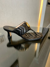 Load image into Gallery viewer, SE1417 Women's Double G Thong Sandal / Size5-11