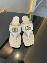 Load image into Gallery viewer, SE1417 Women's Double G Thong Sandal / Size5-11