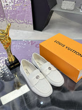 Load image into Gallery viewer, SE1616 LV Soho Flat Loafer / Size5-11