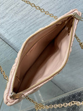 Load image into Gallery viewer, DR632 Dior Crunchy Small / HIGHEST QUALITY VERSION / 33 x 24 x 5 cm