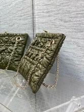 Load image into Gallery viewer, DR636 Dior Crunchy Small / HIGHEST QUALITY VERSION / 33 x 24 x 5 cm