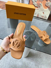 Load image into Gallery viewer, SE1139 LV Isola Flat Mule / Size5-11