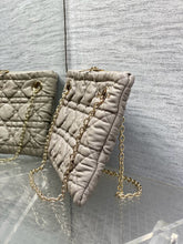 Load image into Gallery viewer, DR639 Dior Crunchy Small / HIGHEST QUALITY VERSION / 33 x 24 x 5 cm