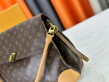 Load image into Gallery viewer, LB1319 Hide Away MM / 14.2 x 10.2 x 7.1 inches