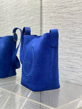 Load image into Gallery viewer, DR644 Dior Medaillon Bucket Bag Small / HIGHEST QUALITY VERSION / 25 x 15 x 14 cm