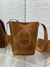 Load image into Gallery viewer, DR646 Dior Medaillon Bucket Bag Small / HIGHEST QUALITY VERSION / 25 x 15 x 14 cm