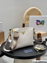 Load image into Gallery viewer, PD356 Leather Shoulder Bag / 9x2.3x7.5inch