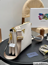 Load image into Gallery viewer, PD355 Leather Shoulder Bag / 9x2.3x7.5inch