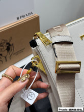 Load image into Gallery viewer, PD355 Leather Shoulder Bag / 9x2.3x7.5inch