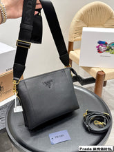 Load image into Gallery viewer, PD356 Leather Shoulder Bag / 9x2.3x7.5inch
