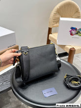 Load image into Gallery viewer, PD356 Leather Shoulder Bag / 9x2.3x7.5inch