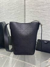 Load image into Gallery viewer, DR648 Dior Medaillon Bucket Bag Small / HIGHEST QUALITY VERSION / 25 x 15 x 14 cm