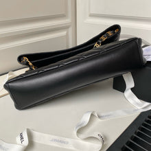 Load image into Gallery viewer, CC972 Large Hobo Bag / 15x11.8x3.5inch / HIGHEST QUALITY VERSION