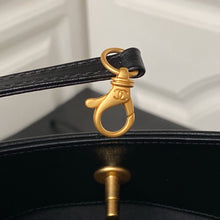 Load image into Gallery viewer, CC972 Large Hobo Bag / 15x11.8x3.5inch / HIGHEST QUALITY VERSION