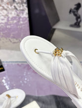 Load image into Gallery viewer, SE1756 CHANEL Double C Logo Camellia Thong Sandals / Size 5-11