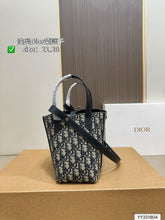 Load image into Gallery viewer, DR530 Small Signature Bucket Bag / 8.5x7.5x4.5inches