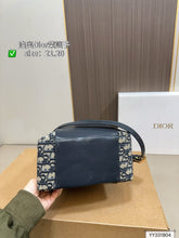 Load image into Gallery viewer, DR530 Small Signature Bucket Bag / 8.5x7.5x4.5inches