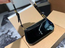 Load image into Gallery viewer, PD289 Re-Edition 2002 Small Leather Shoulder Bag / 9x4.7x2inch