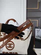 Load image into Gallery viewer, CC1460 CHANEL Canvas Chain Tote & Pouch Set / Large: 37 x 29 cm, Small: 31 x 24 cm