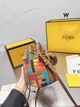 Load image into Gallery viewer, FF178 Mon Tresor Bucker Bag / 7.1x3.8x4.7inch