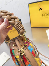 Load image into Gallery viewer, FF178 Mon Tresor Bucker Bag / 7.1x3.8x4.7inch