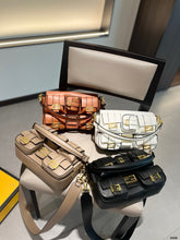 Load image into Gallery viewer, FF251 Multipocket Baguette / 10.2x3.9x6.3inch