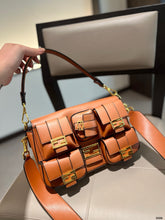 Load image into Gallery viewer, FF251 Multipocket Baguette / 10.2x3.9x6.3inch