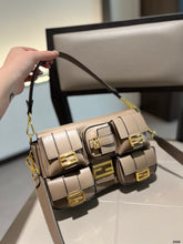 Load image into Gallery viewer, FF251 Multipocket Baguette / 10.2x3.9x6.3inch