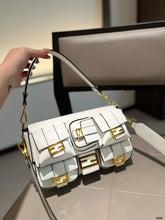 Load image into Gallery viewer, FF251 Multipocket Baguette / 10.2x3.9x6.3inch