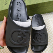 Load image into Gallery viewer, SE1143 Women's Interlocking G Slide Sandal / Size5-11