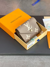 Load image into Gallery viewer, LB922 Victorine Wallet / 4.7 x 3.7 x 0.6 inches / HIGHEST QUALITY VERSION
