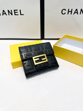 Load image into Gallery viewer, FF269 FF Diamonds Wallet / 4.3x3.9x1.5inch