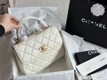 Load image into Gallery viewer, CC1094 Flap Bag with Top Handle / 6.6 × 9.8 × 4.7 in