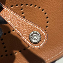 Load image into Gallery viewer, HM198 Hermes Evelyne 23 / HIGHEST QUALITY VERSION / 23 cm
