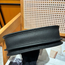 Load image into Gallery viewer, HM200 Hermes Evelyne 23 / HIGHEST QUALITY VERSION / 23 cm