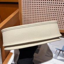 Load image into Gallery viewer, HM201 Hermes Evelyne 23 / HIGHEST QUALITY VERSION / 23 cm