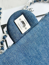 Load image into Gallery viewer, CC979 Classic 11.12 Handbag / Mini/Medium HIGHEST QUALITY VERSION