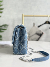 Load image into Gallery viewer, CC979 Classic 11.12 Handbag / Mini/Medium HIGHEST QUALITY VERSION