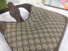 Load image into Gallery viewer, GC550 Aphrodite Medium Shoulder Bag / W15.3" x H15" x D.8"