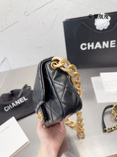 Load image into Gallery viewer, CC754 Small Flap Bag / 6.6 × 8.2 × 2.3 in