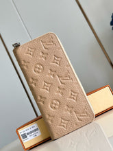 Load image into Gallery viewer, LB1249 Zippy Wallet Horizontal / 8.3 x 1 x 3.9 inches / HIGHEST QUALITY VERSION