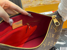 Load image into Gallery viewer, LB1511 LV Sully Hobo Bag / Large: 40 x 29 cm, Small: 33 x 21 cm
