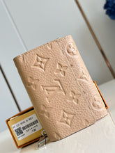 Load image into Gallery viewer, LB1251 Victor Wallet / 4.5 x 3.5 x 1 inches / HIGHEST QUALITY VERSION