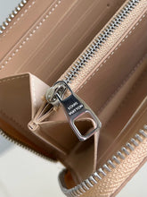 Load image into Gallery viewer, LB1249 Zippy Wallet Horizontal / 8.3 x 1 x 3.9 inches / HIGHEST QUALITY VERSION