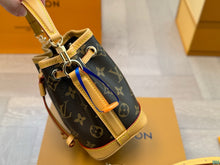 Load image into Gallery viewer, LB1084 Nano Noé / 5.1 x 6.3 x 3.9 inches