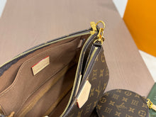 Load image into Gallery viewer, LB1512 LV Multi Pochette Accessories (Trio) / 23 x 13 cm